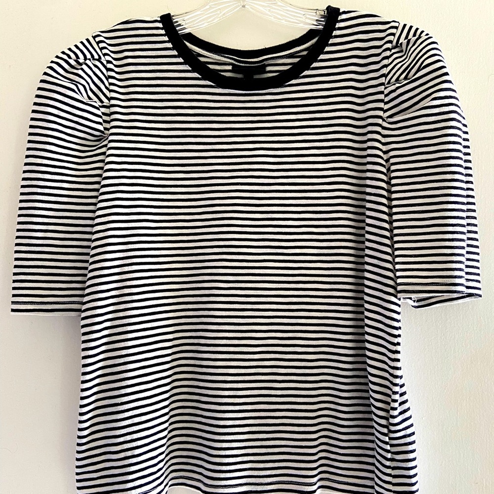 DONATING SOON Who What Wear Puffy Sleeve Striped Crop Top